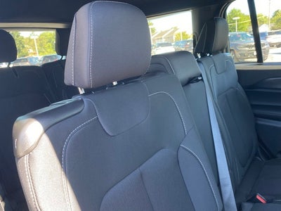 2025 Jeep Grand Cherokee GRAND CHEROKEE L LAREDO X 4X4