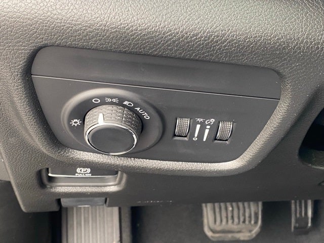 2025 Jeep Grand Cherokee GRAND CHEROKEE L LAREDO X 4X4