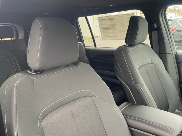 2025 Jeep Grand Cherokee GRAND CHEROKEE L LAREDO X 4X4