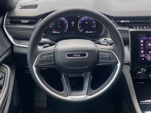 2025 Jeep Grand Cherokee GRAND CHEROKEE L LAREDO 4X4