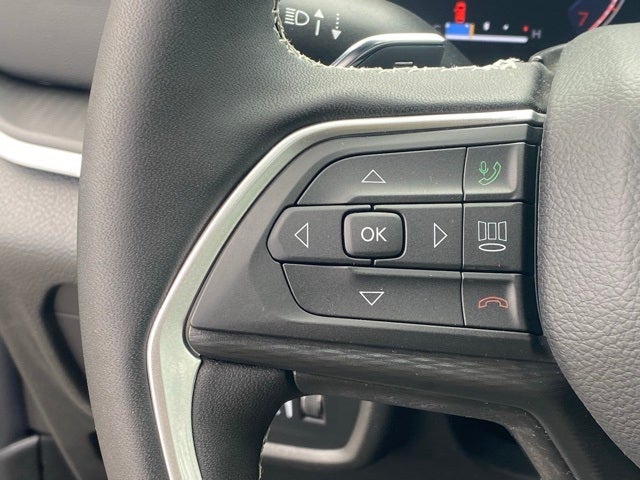 2025 Jeep Grand Cherokee GRAND CHEROKEE L LAREDO X 4X4