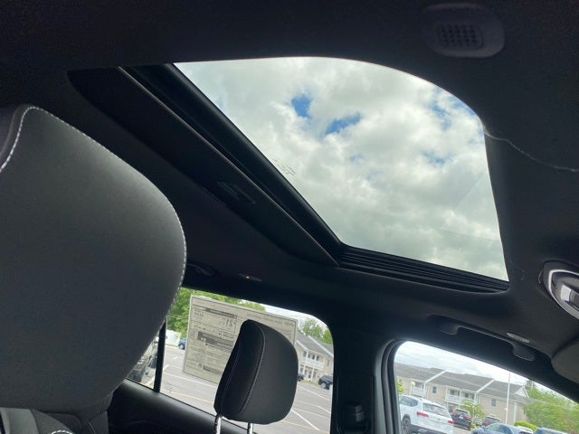 2025 Jeep Grand Cherokee GRAND CHEROKEE L LAREDO X 4X4