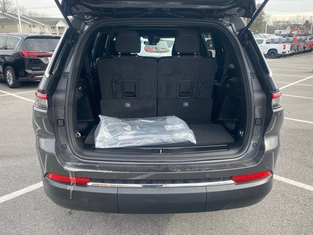 2025 Jeep Grand Cherokee GRAND CHEROKEE L LAREDO X 4X4