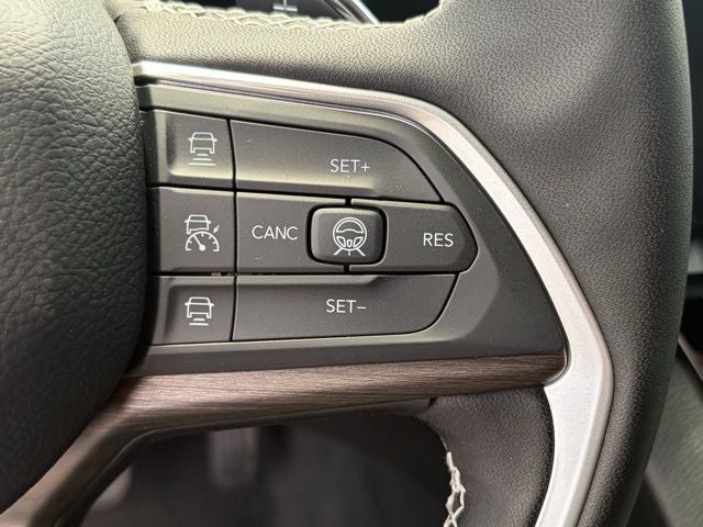 2026 Jeep Grand Cherokee GRAND CHEROKEE L LAREDO ALTITUDE 4X4