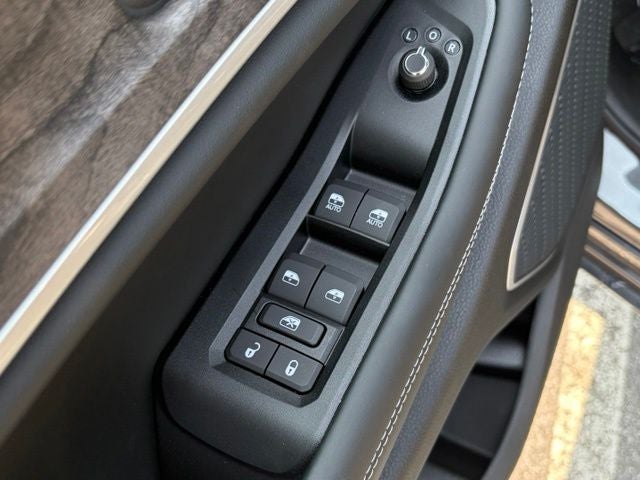 2026 Jeep Grand Cherokee GRAND CHEROKEE L LIMITED RESERVE 4X4