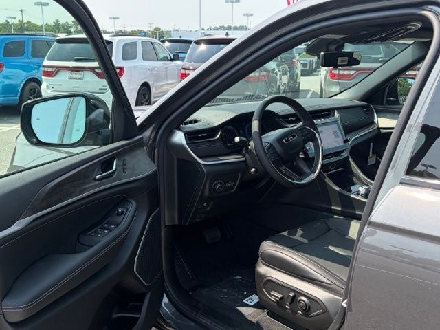 2026 Jeep Grand Cherokee GRAND CHEROKEE L LIMITED RESERVE 4X4