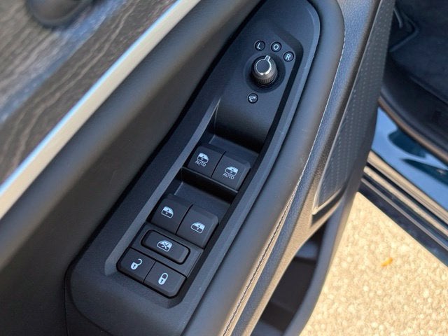 2027 Jeep Grand Cherokee GRAND CHEROKEE L LIMITED RESERVE 4X4