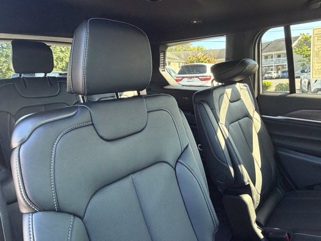 2027 Jeep Grand Cherokee GRAND CHEROKEE L LIMITED RESERVE 4X4