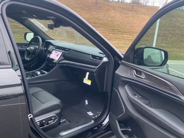 2025 Jeep Grand Cherokee GRAND CHEROKEE L OVERLAND 4X4