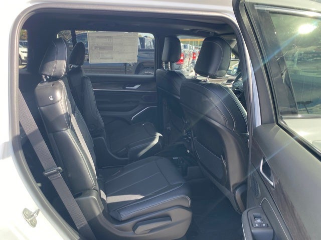 2025 Jeep Grand Cherokee GRAND CHEROKEE L OVERLAND 4X4