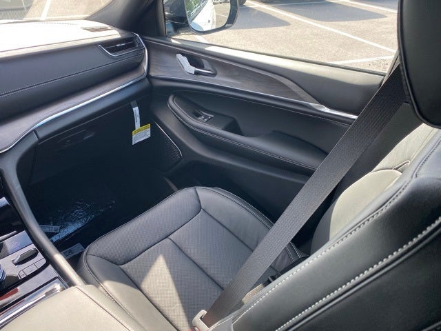 2025 Jeep Grand Cherokee GRAND CHEROKEE L OVERLAND 4X4