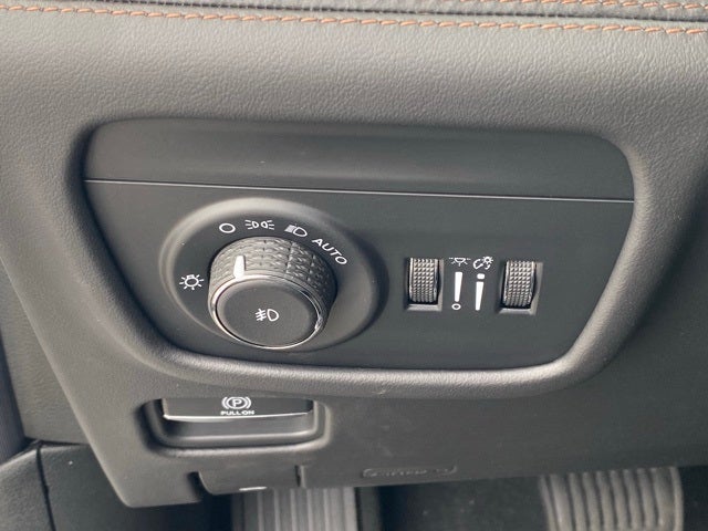 2025 Jeep Grand Cherokee GRAND CHEROKEE L SUMMIT RESERVE 4X4