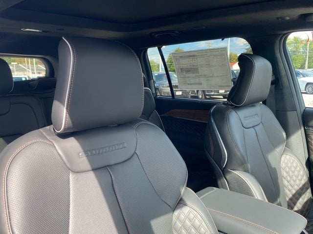 2025 Jeep Grand Cherokee GRAND CHEROKEE L SUMMIT RESERVE 4X4