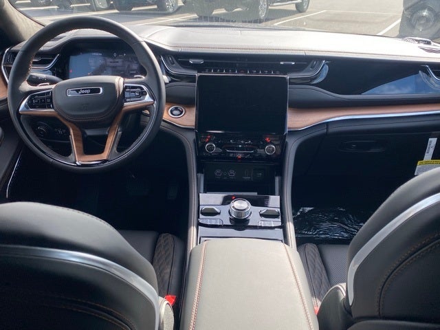 2025 Jeep Grand Cherokee GRAND CHEROKEE L SUMMIT RESERVE 4X4