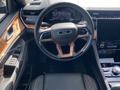 2025 Jeep Grand Cherokee GRAND CHEROKEE L SUMMIT RESERVE 4X4