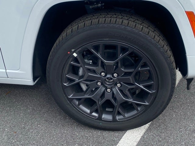 2025 Jeep Grand Cherokee GRAND CHEROKEE L SUMMIT RESERVE 4X4