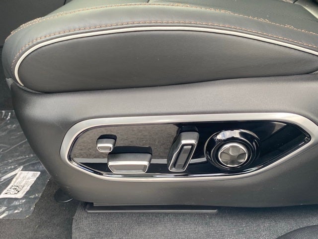 2025 Jeep Grand Cherokee GRAND CHEROKEE L SUMMIT RESERVE 4X4