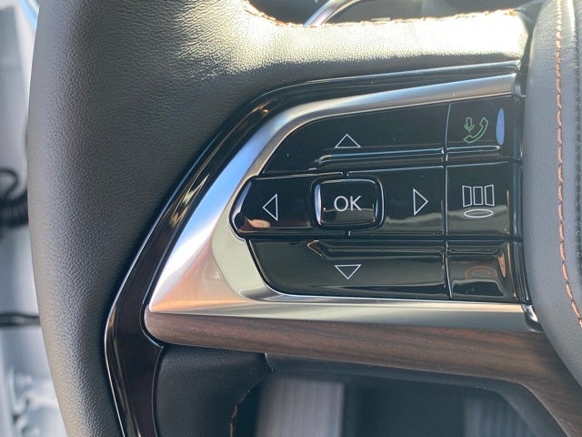 2025 Jeep Grand Cherokee GRAND CHEROKEE L SUMMIT 4X4