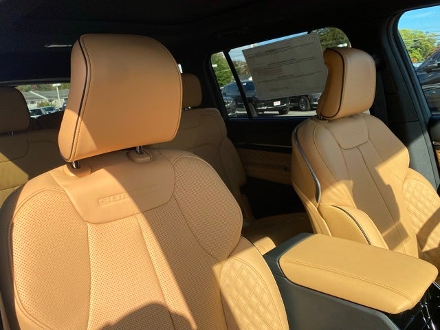 2025 Jeep Grand Cherokee GRAND CHEROKEE L SUMMIT 4X4