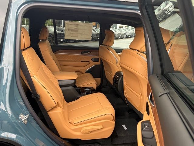 2026 Jeep Grand Cherokee GRAND CHEROKEE L SUMMIT 4X4