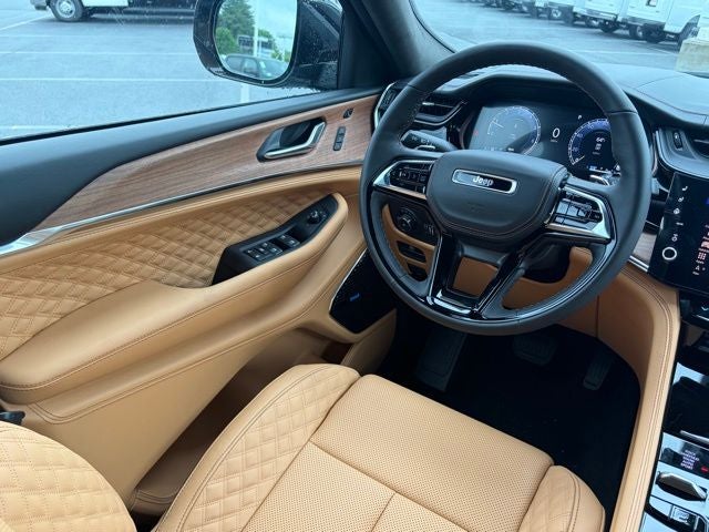 2026 Jeep Grand Cherokee GRAND CHEROKEE L SUMMIT 4X4