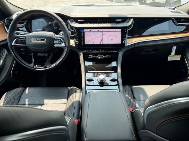 2026 Jeep Grand Cherokee GRAND CHEROKEE L SUMMIT 4X4
