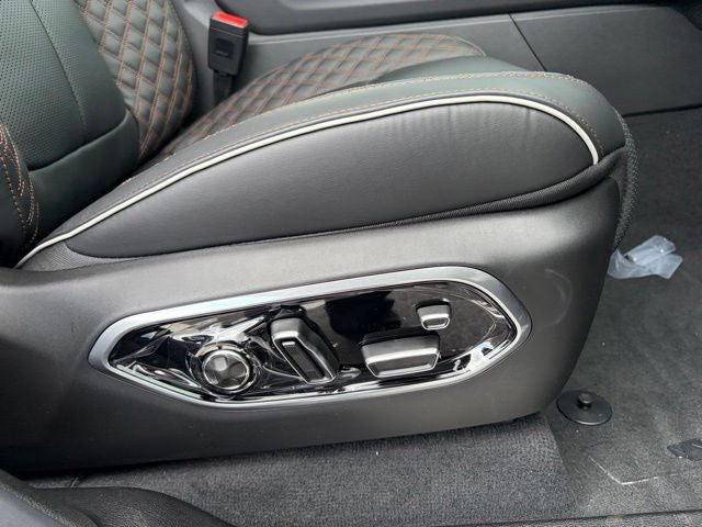 2026 Jeep Grand Cherokee GRAND CHEROKEE L SUMMIT 4X4