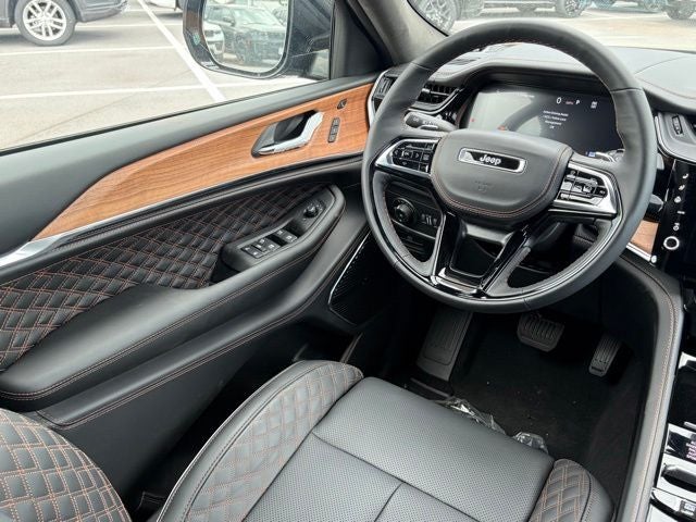 2026 Jeep Grand Cherokee GRAND CHEROKEE L SUMMIT 4X4