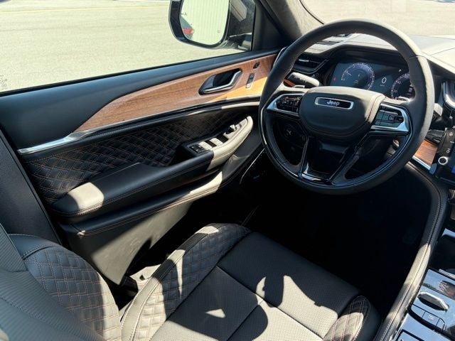 2026 Jeep Grand Cherokee GRAND CHEROKEE L SUMMIT 4X4