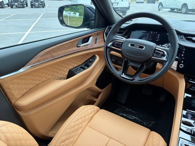 2026 Jeep Grand Cherokee GRAND CHEROKEE L SUMMIT 4X4
