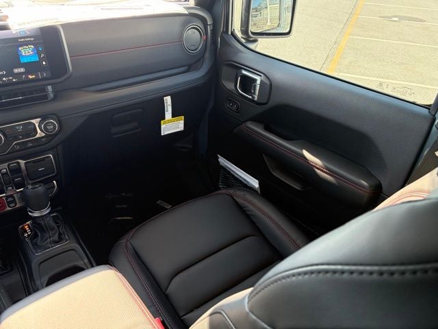 2026 Jeep Wrangler WRANGLER 4-DOOR MOAB 392