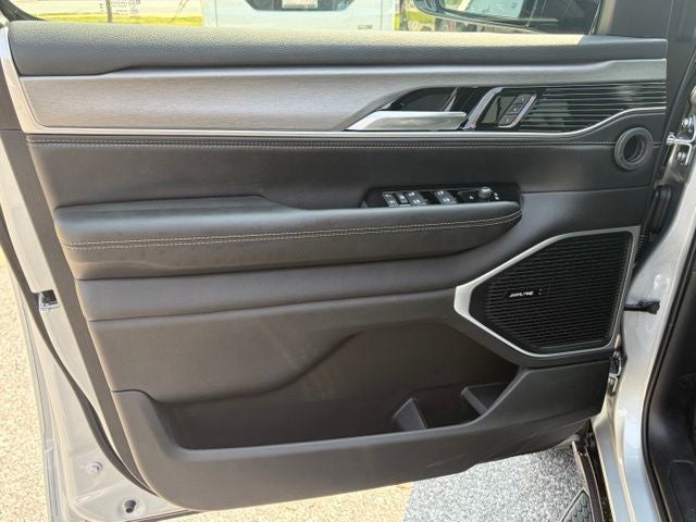 2026 Jeep Grand Wagoneer GRAND WAGONEER UPLAND 4X4