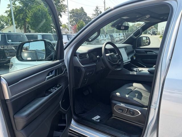 2026 Jeep Grand Wagoneer GRAND WAGONEER UPLAND 4X4