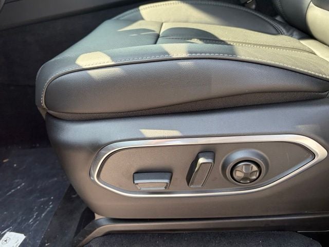 2026 Jeep Grand Wagoneer GRAND WAGONEER UPLAND 4X4