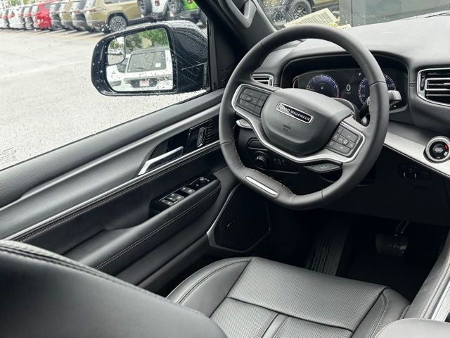 2026 Jeep Grand Wagoneer GRAND WAGONEER UPLAND 4X4
