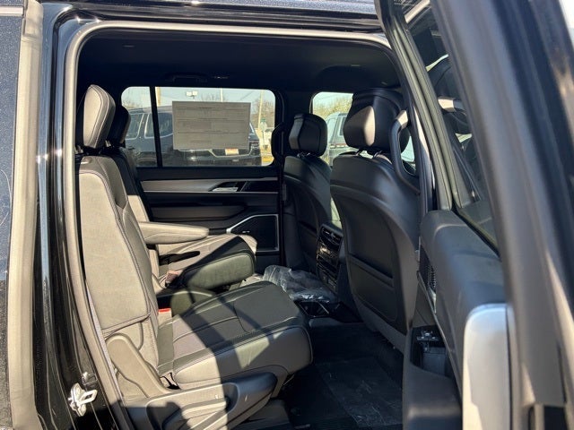 2026 Jeep Grand Wagoneer GRAND WAGONEER LIMITED ALTITUDE 4X4