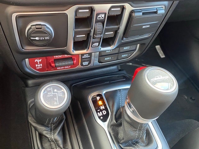 2025 Jeep Gladiator GLADIATOR RUBICON X 4X4