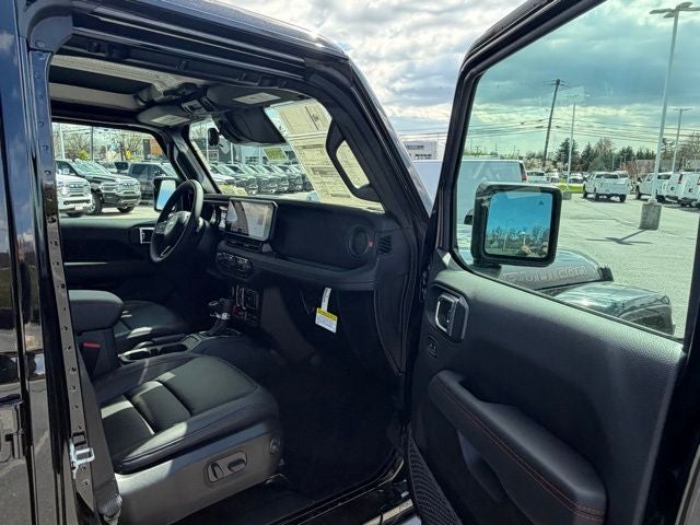 2026 Jeep Gladiator GLADIATOR SHADOW OPS 4X4