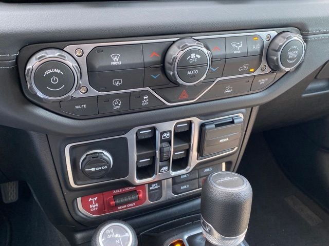 2026 Jeep Gladiator Mojave 4x4