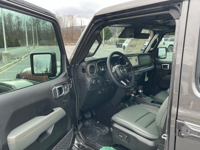 2026 Jeep Gladiator GLADIATOR MOJAVE X 4X4