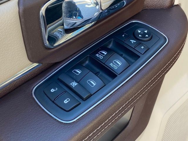 2018 RAM 1500 Laramie Crew Cab 4x4 5'7' Box