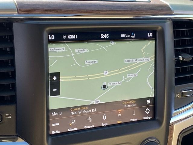 2018 RAM 1500 Laramie Crew Cab 4x4 5'7' Box
