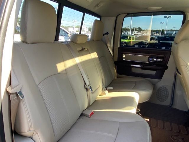 2018 RAM 1500 Laramie Crew Cab 4x4 5'7' Box