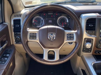 2018 RAM 1500 Laramie Crew Cab 4x4 5'7' Box