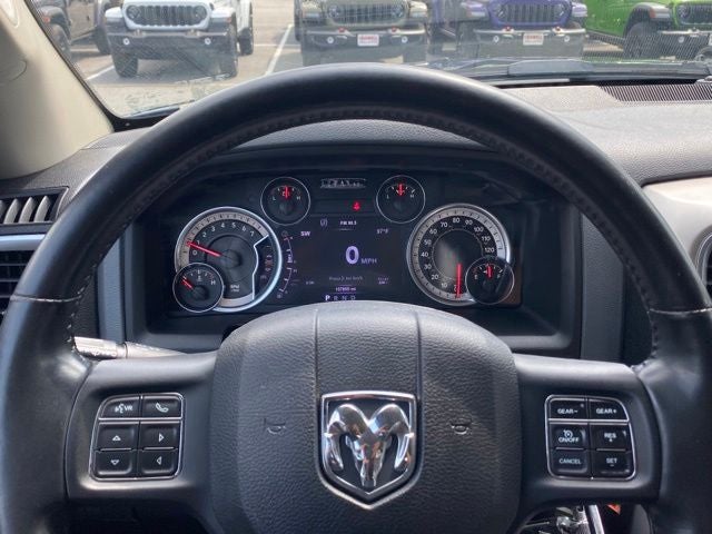 2017 RAM 1500 Big Horn Crew Cab 4x4 6'4' Box