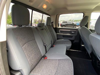 2017 RAM 1500 Big Horn Crew Cab 4x4 6'4' Box
