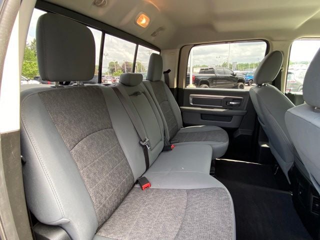 2017 RAM 1500 Big Horn Crew Cab 4x4 6'4' Box