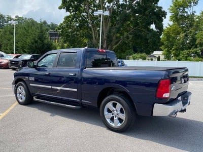 2017 RAM 1500 Big Horn Crew Cab 4x4 6'4' Box