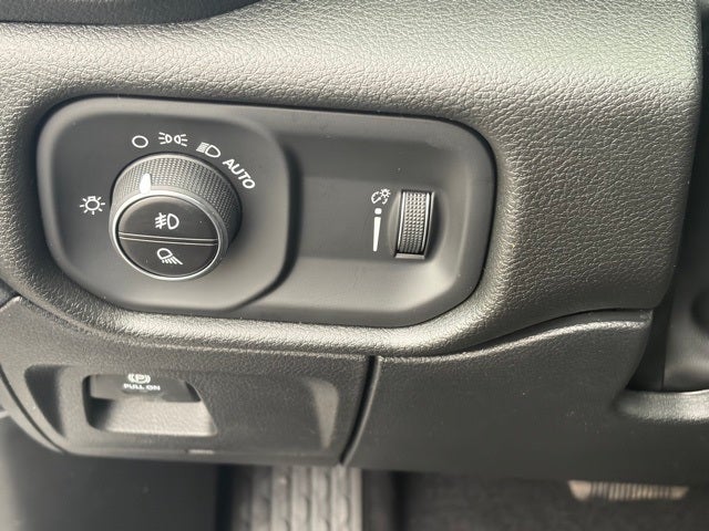 2026 RAM Ram 1500 RAM 1500 BIG HORN QUAD CAB 4X4 6'4' BOX