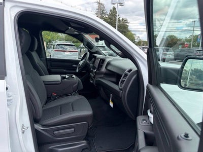 2027 RAM Ram 1500 RAM 1500 TRADESMAN QUAD CAB 4X4 6'4' BOX
